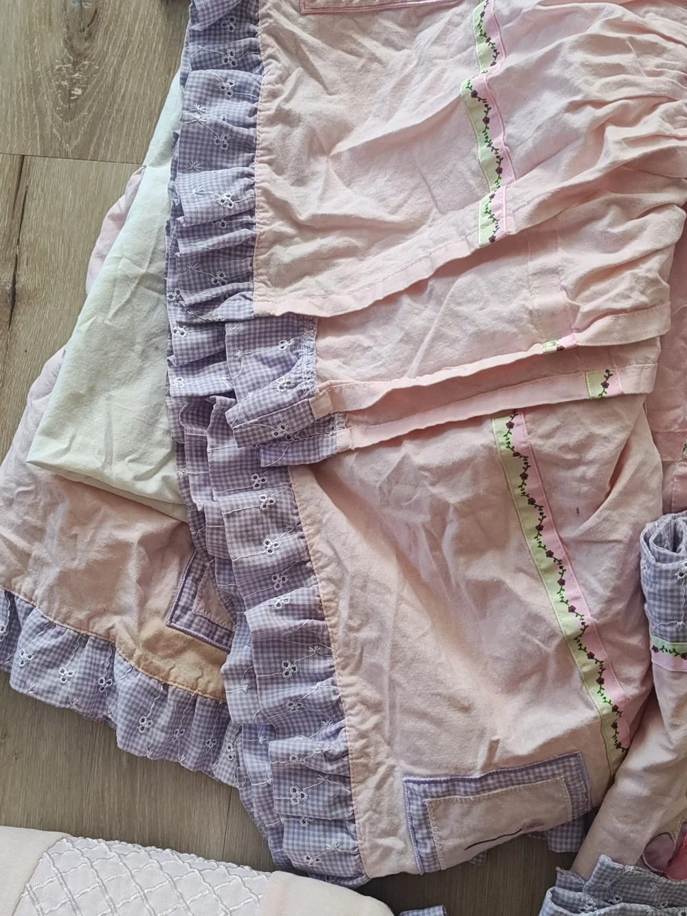 Vintage Cottagecore Wamsutta 7 Piece Baby Girl Crib Set, Comforter, Skirt  More